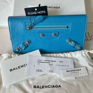 🚫SOLD🚫AuthenticBNWT Balenciaga Leather City Arena Studded Giant Leather Wallet